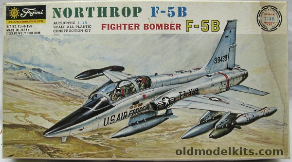 Fujimi 1/48 Northrop F-5B Two Seat Fighter Bomber (T-38A) - RCAF or USAF, FJ-4-150 plastic model kit